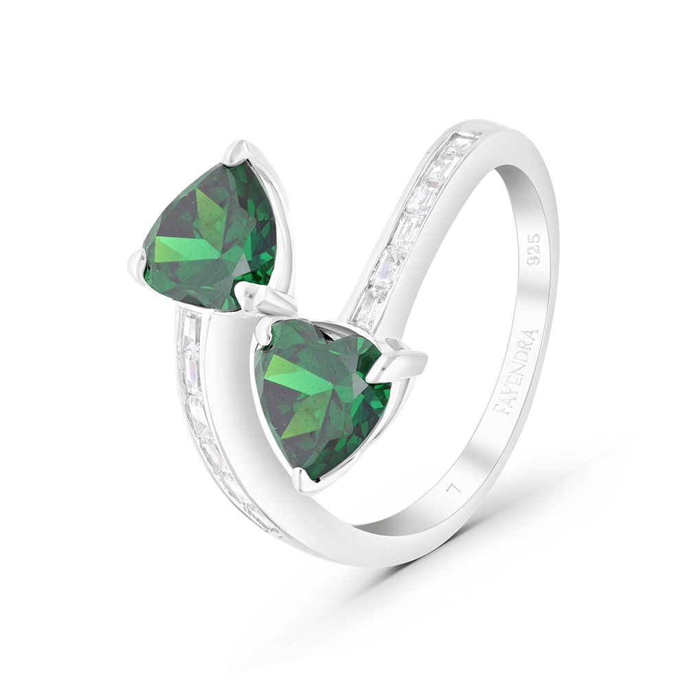 Sterling Silver 925 Ring Rhodium Plated Embedded With Emerald