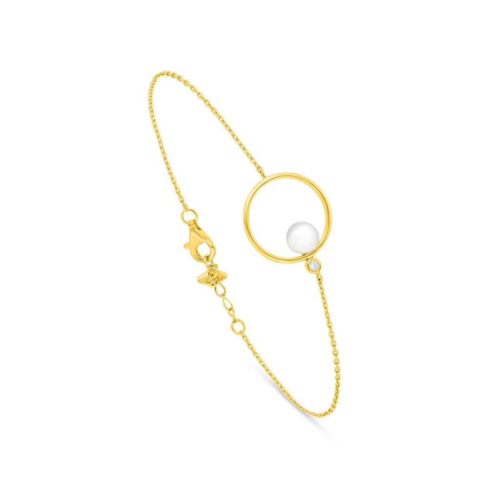 Sterling Silver 925 Bracelet Golden Plated Embedded With Natural White Pearl And White Zircon 