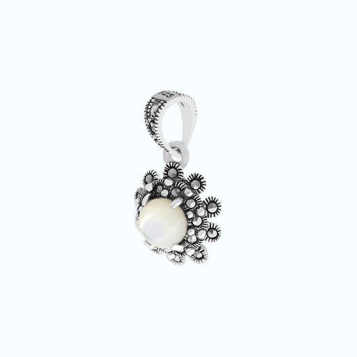 [PND04MAR00MOPA565] Sterling Silver 925 Pendant Embedded With Natural White Shell And Marcasite Stones