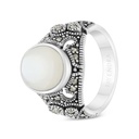 Sterling Silver 925 Ring Embedded With Natural White Shell And Marcasite Stones